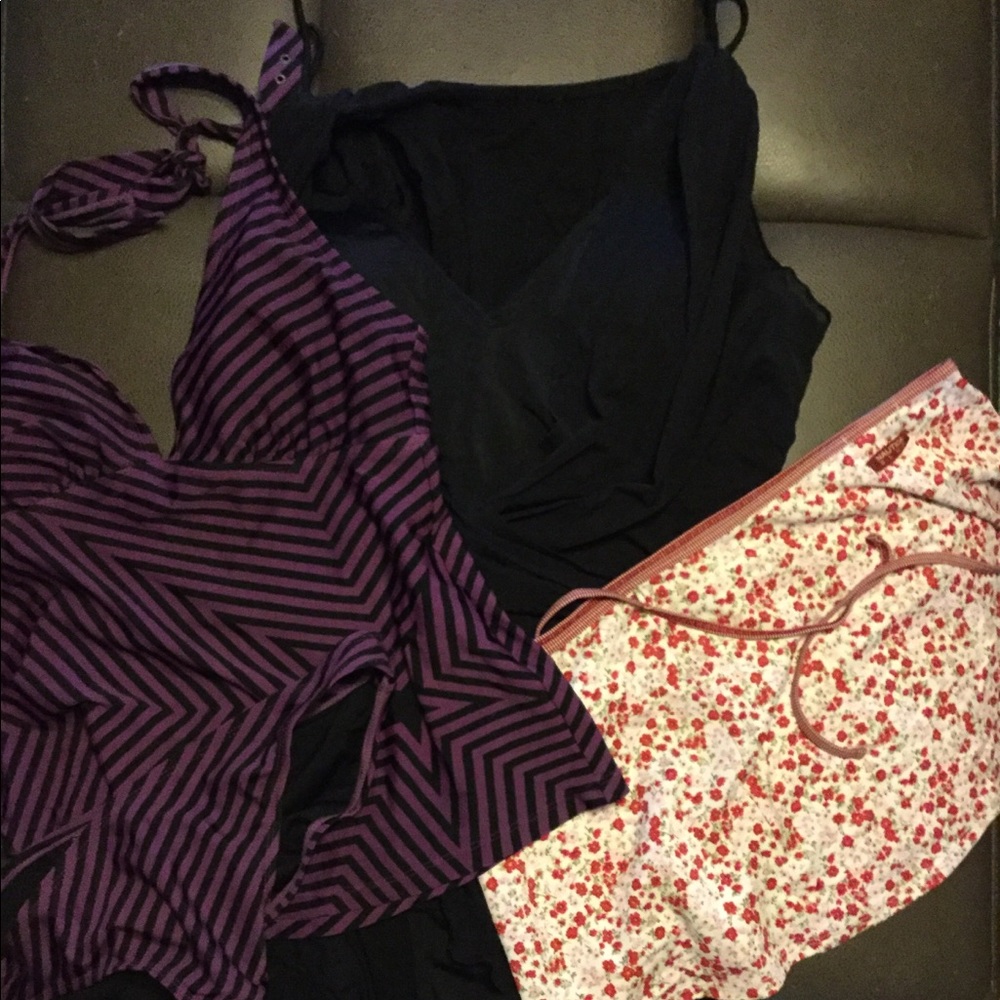 Womens bathing suits